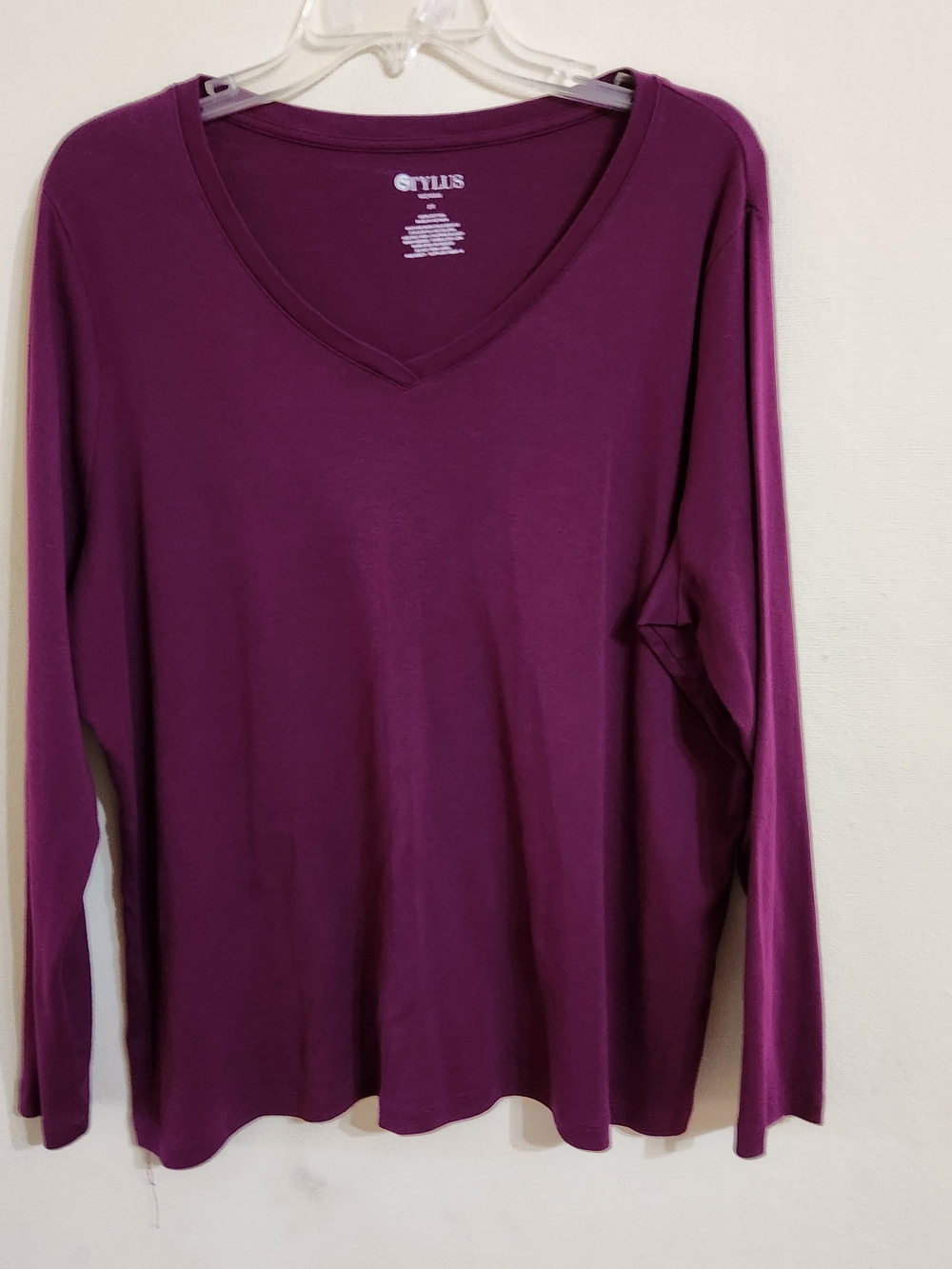 Stylus Women's V-Neck Long Sleeve Top - Plum